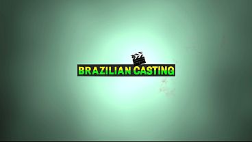 Essa garota linda maravilhosa gosta que coloque em todos buraquinhos e safada delicosa