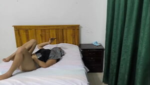 Videollamada caliente: Me toco y gimo para ti | Hot video call: Touching myself and moaning for you