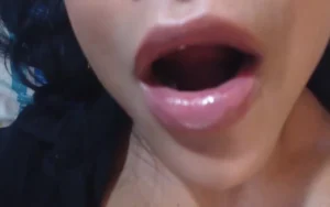 Sexy Latina Milf Webcam Tease