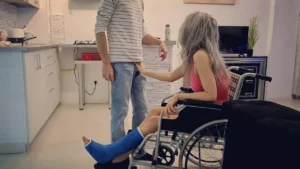 Slut with broken ankle in a wheelchair asked for my help, gave her a facial instead